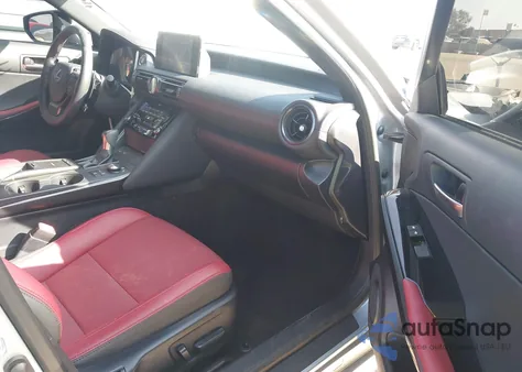 2025 Lexus Is 300 F Sport Design z USA, uszkodzony, nr VIN JTHBA1D26S5133860